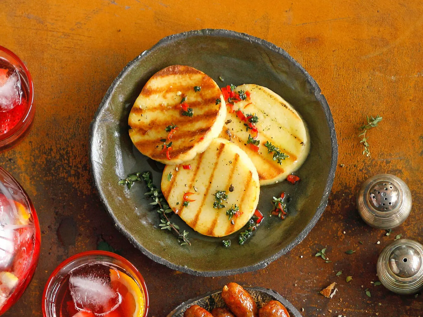 Grillkäse mit Chiliöl