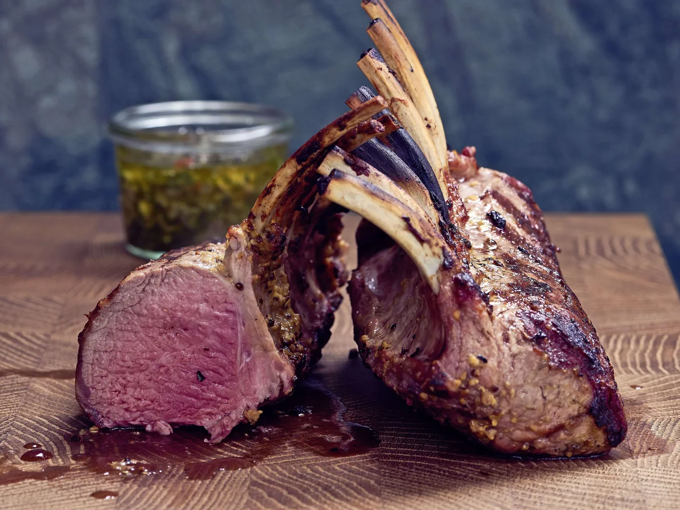 Carré d'agnello alla griglia
