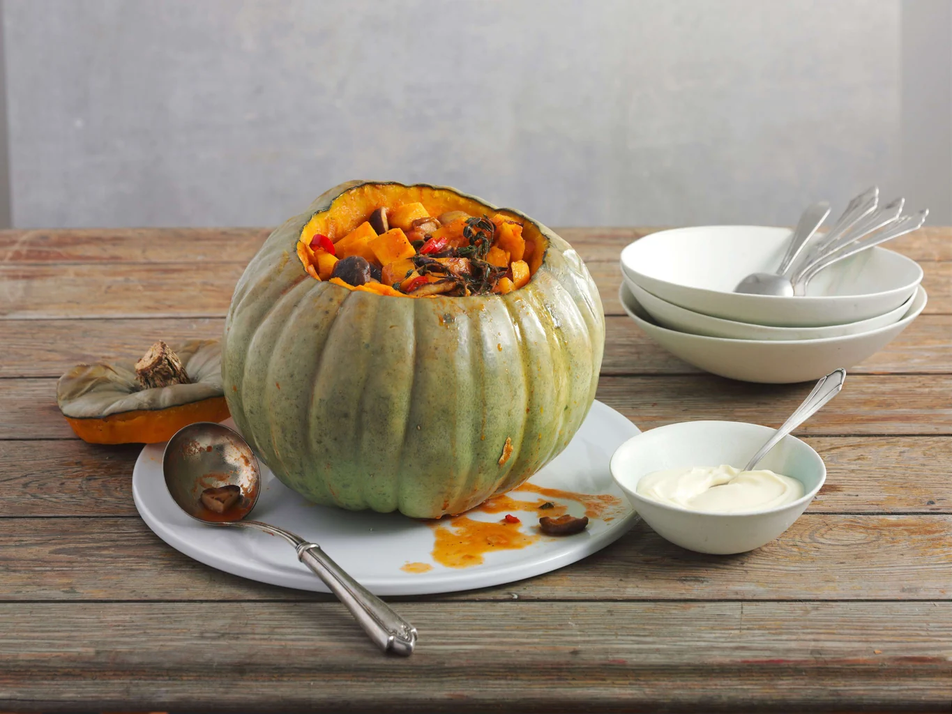 Ragù di zucca e funghi con crème fraîche fatta in casa