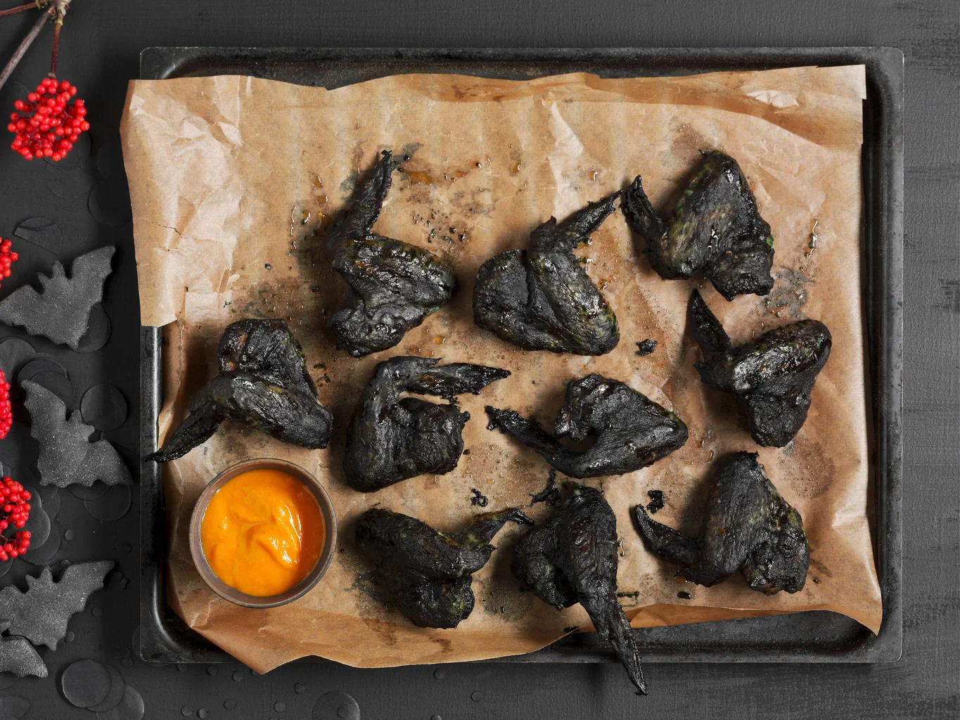 Ali di pollo pipistrello di Halloween