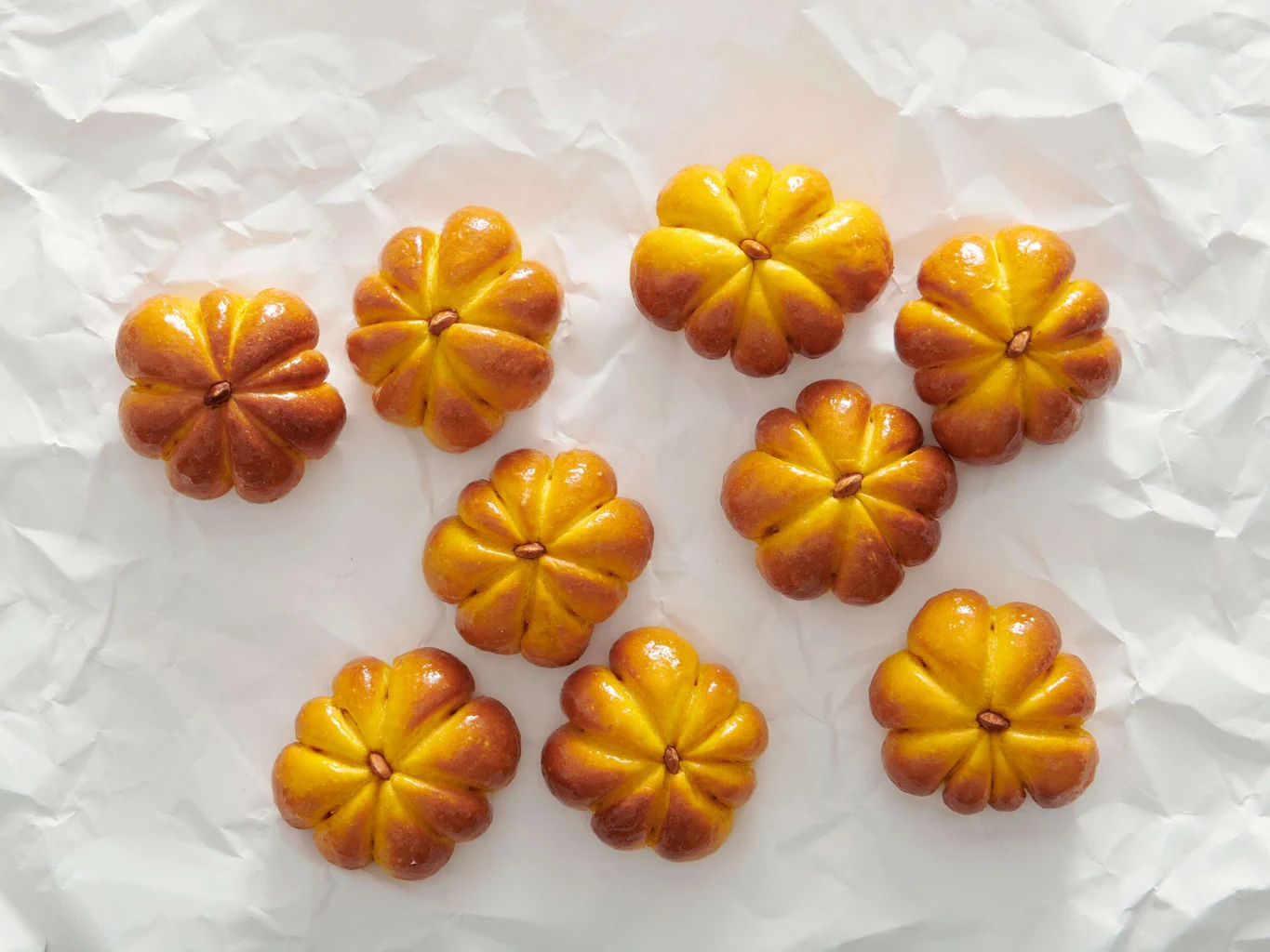 Petits pains à la courge et au safran