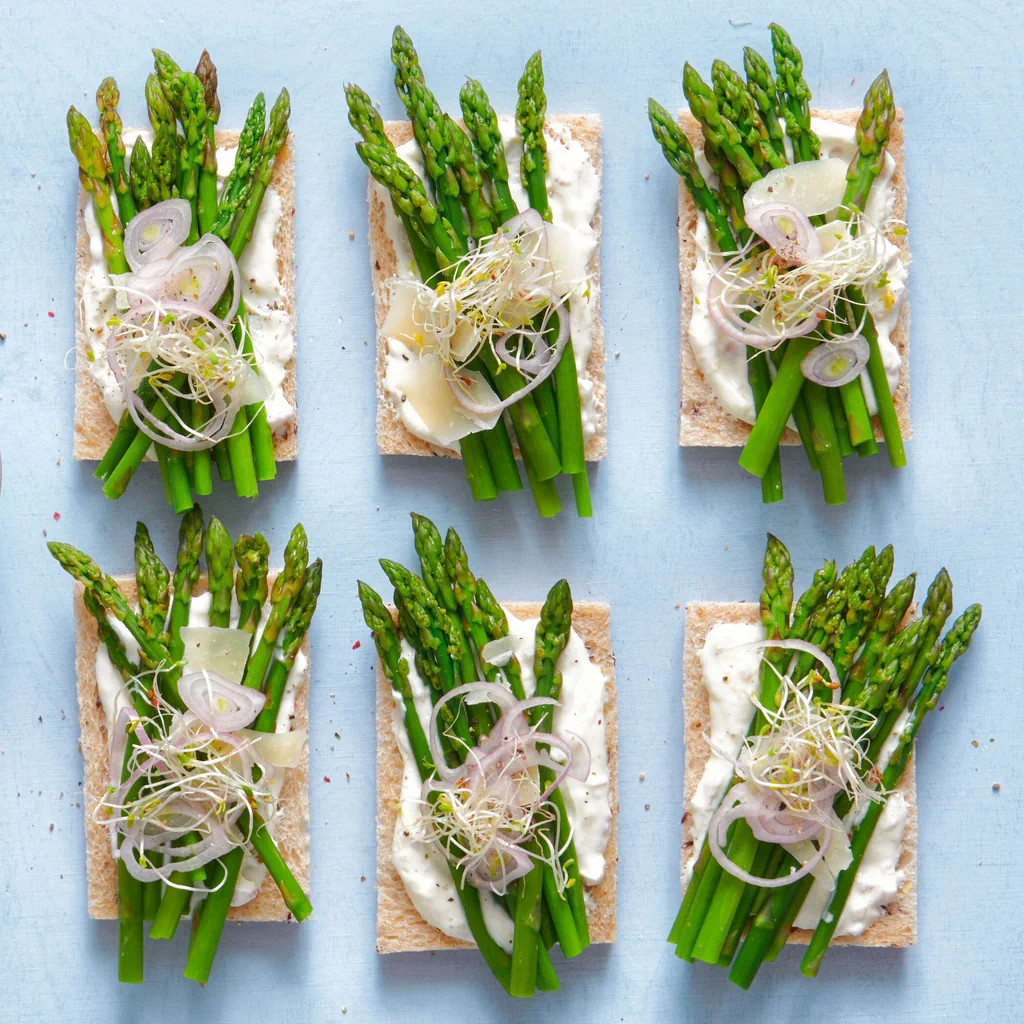 Spargel-Toast