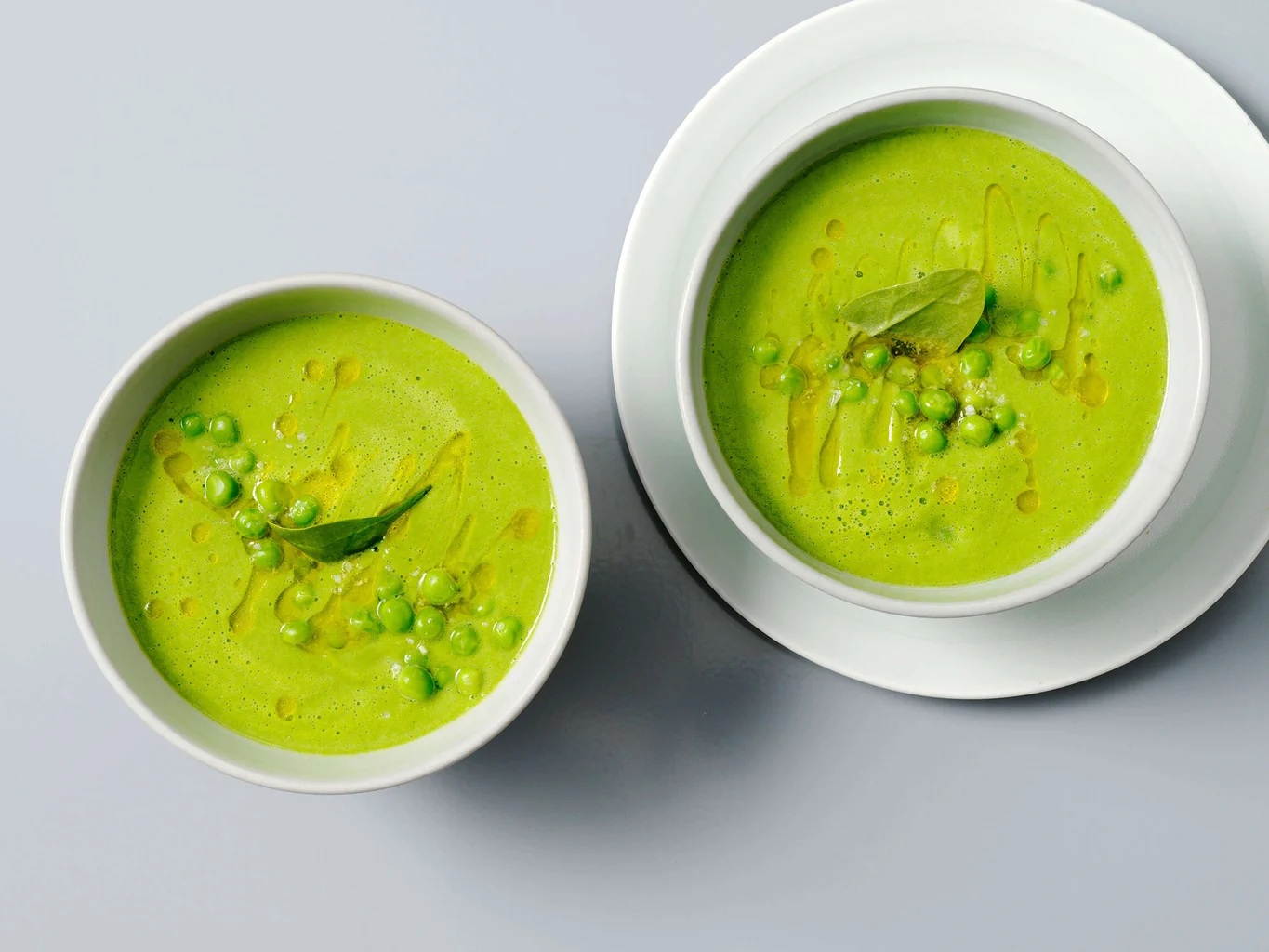 Soupe de petits pois aux épinards
