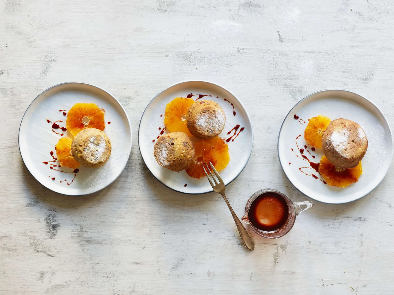 Dattel-Pudding mit Orangen