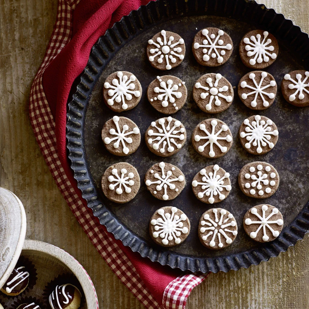 Schokoladensablés mit Gewürznelken