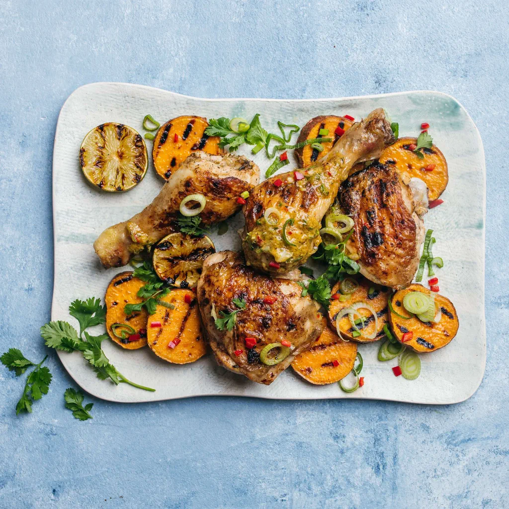 Jerk-Pouletschenkel mit Süsskartoffeln vom Grill
