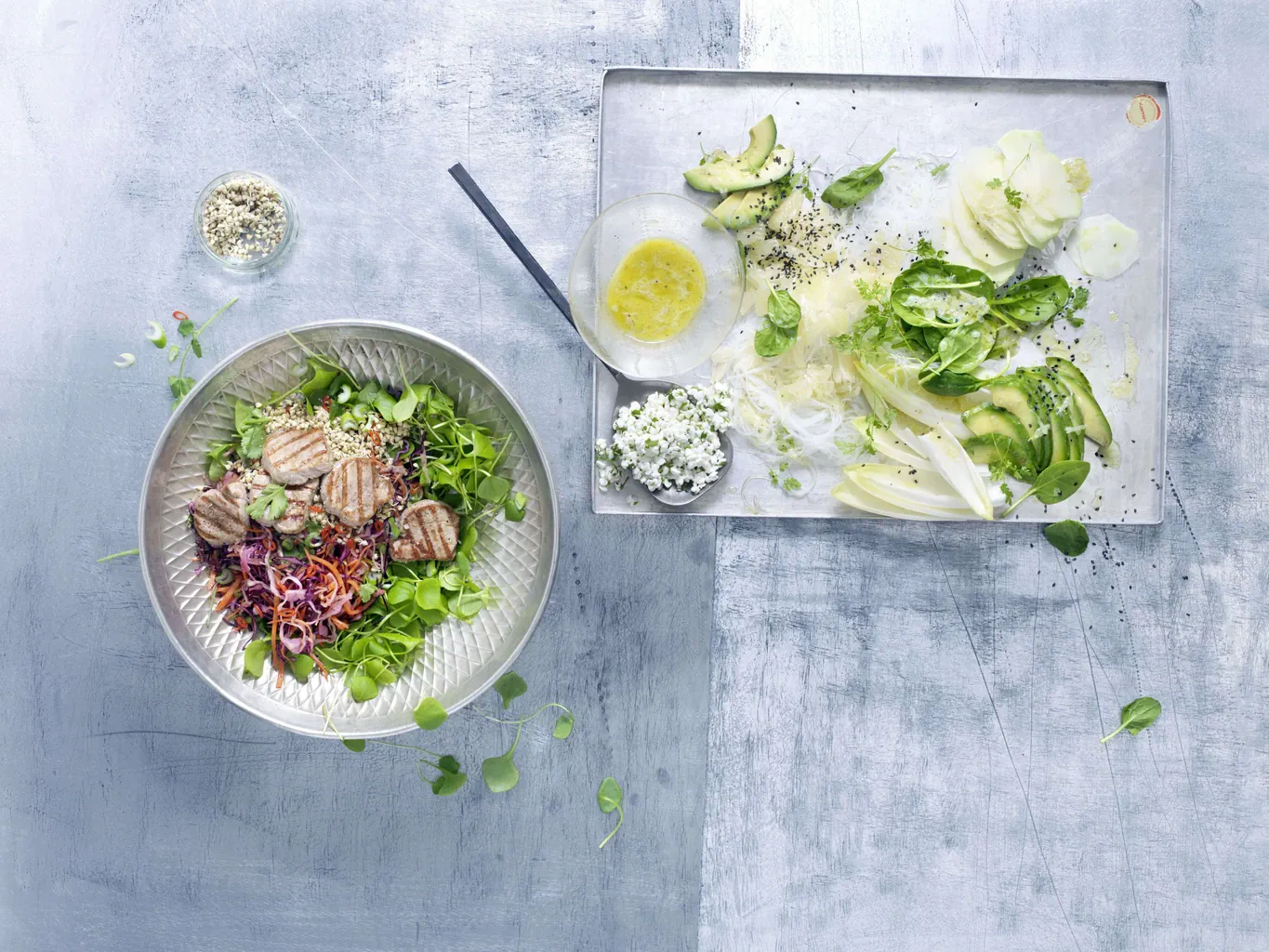 Salade de choux avec médaillons de porc