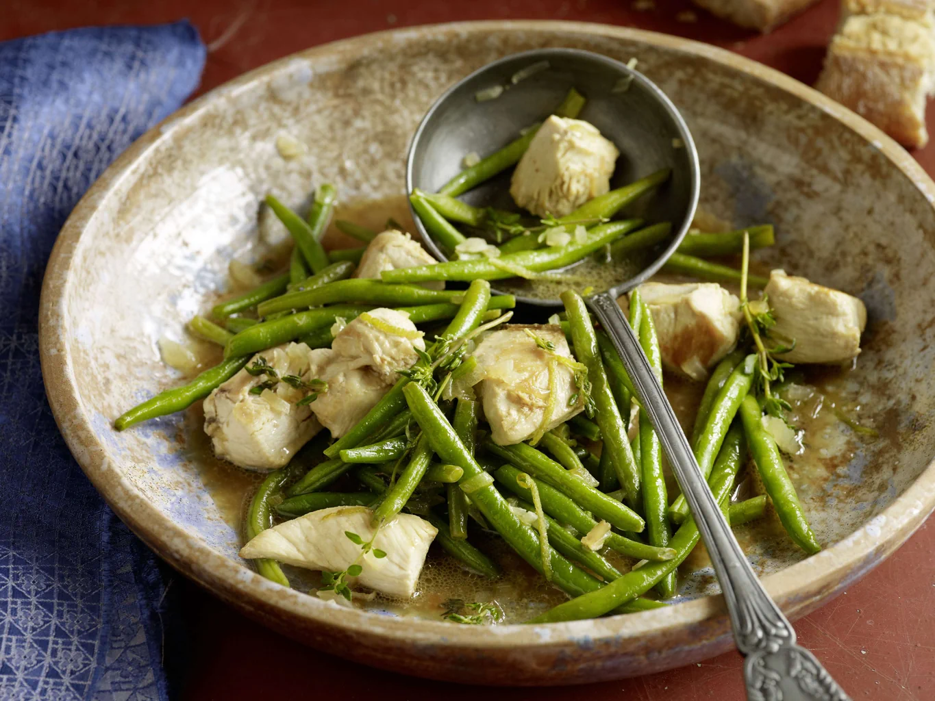 Poulet avec haricots verts et citron vert
