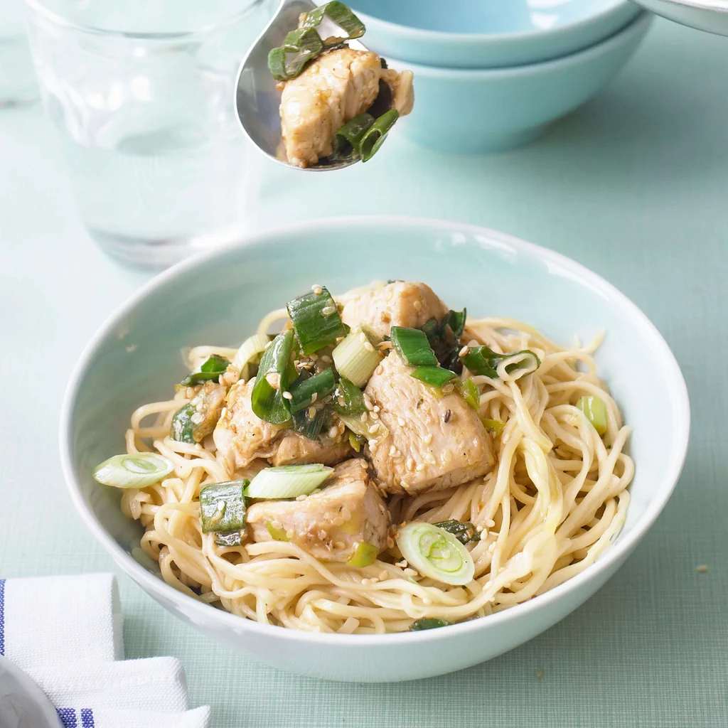Pouletwürfel mit Miso und Sesam