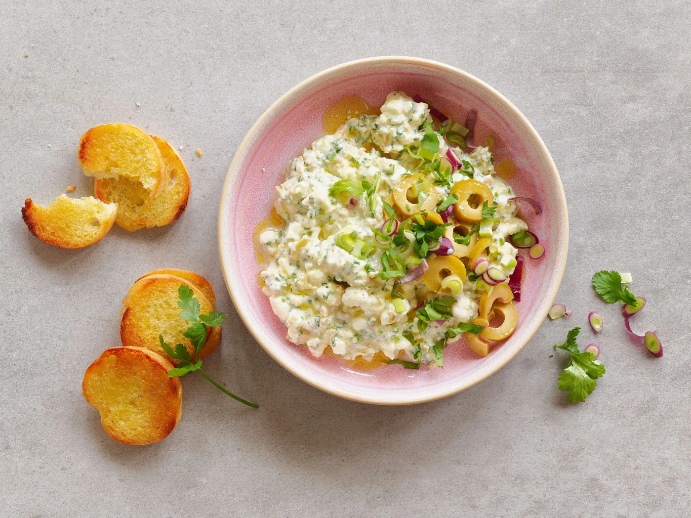 Tartinade de feta au paprika et au persil