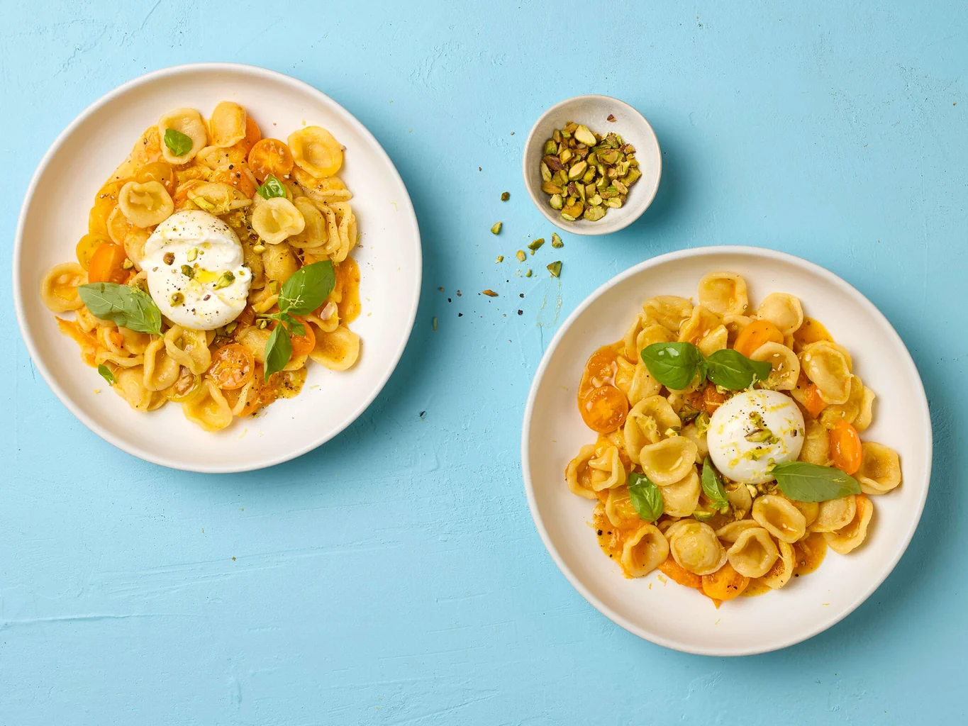 Orecchiette aux tomates jaunes et burrata