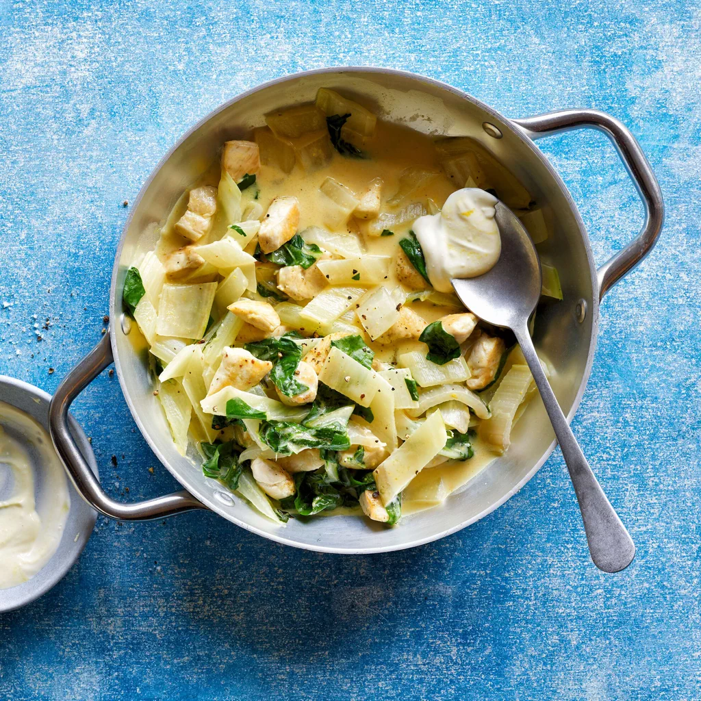Padellata di pollo e coste