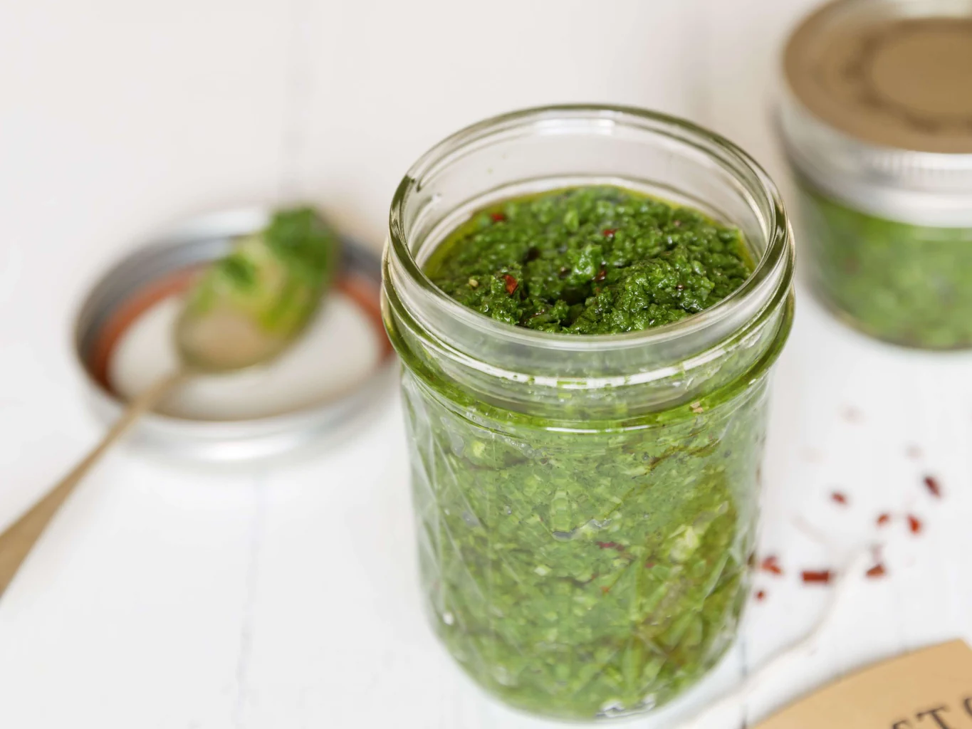 Pesto piccante di cavolo piuma