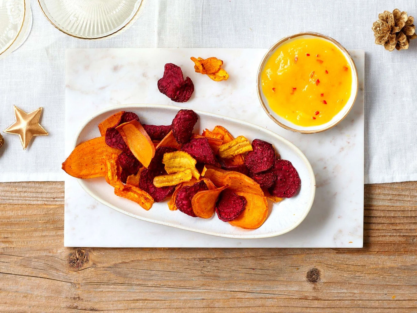 Mangodip mit Roots-Chips