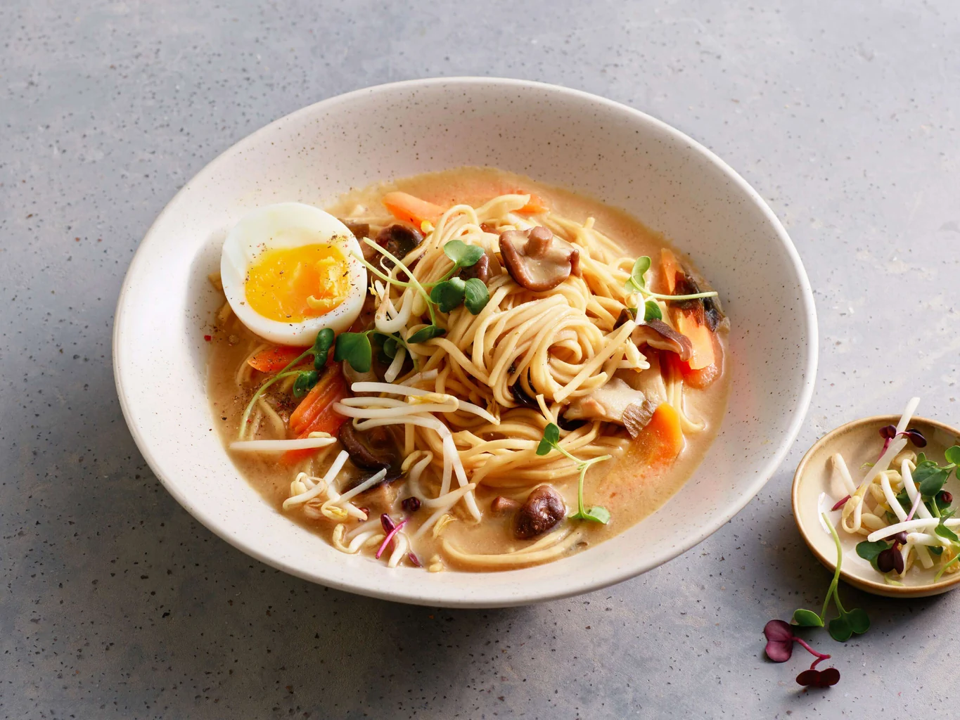 Minestra di miso ai germogli