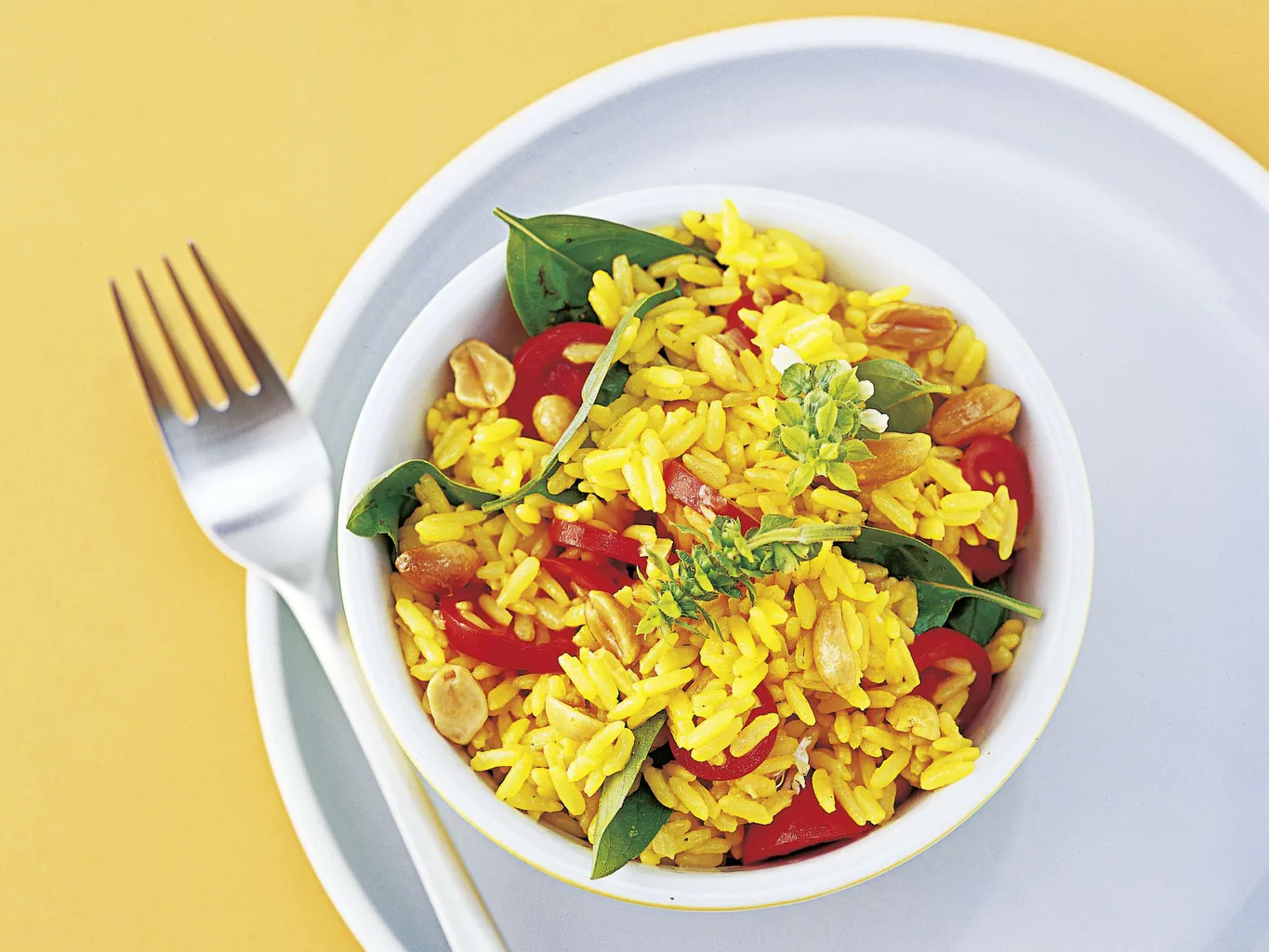 Reissalat mit Erdnüssen