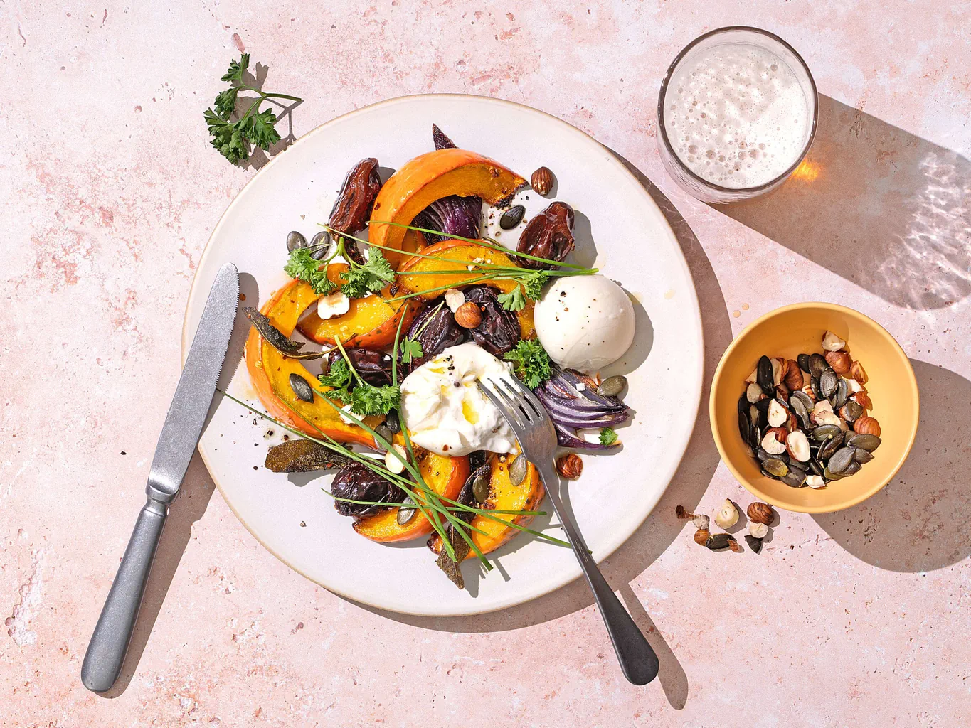 Courge rôtie aux dattes et burrata