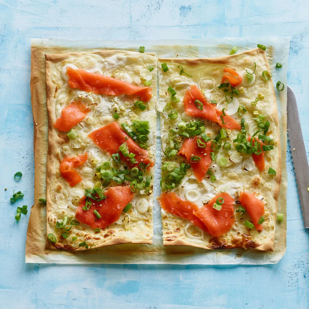 Tarte flambée au saumon fumé