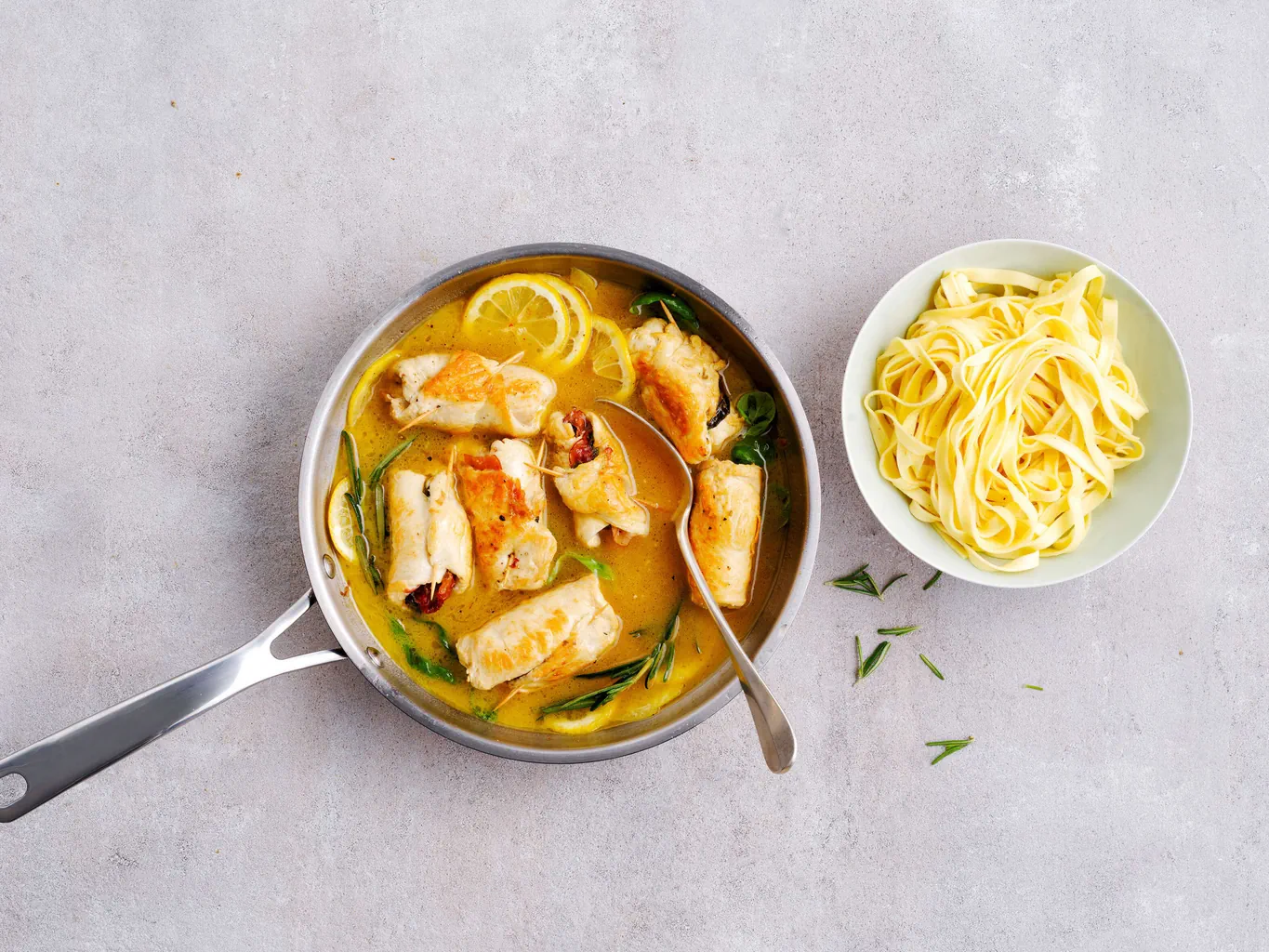 Poulet-Involtini an Zitronensauce