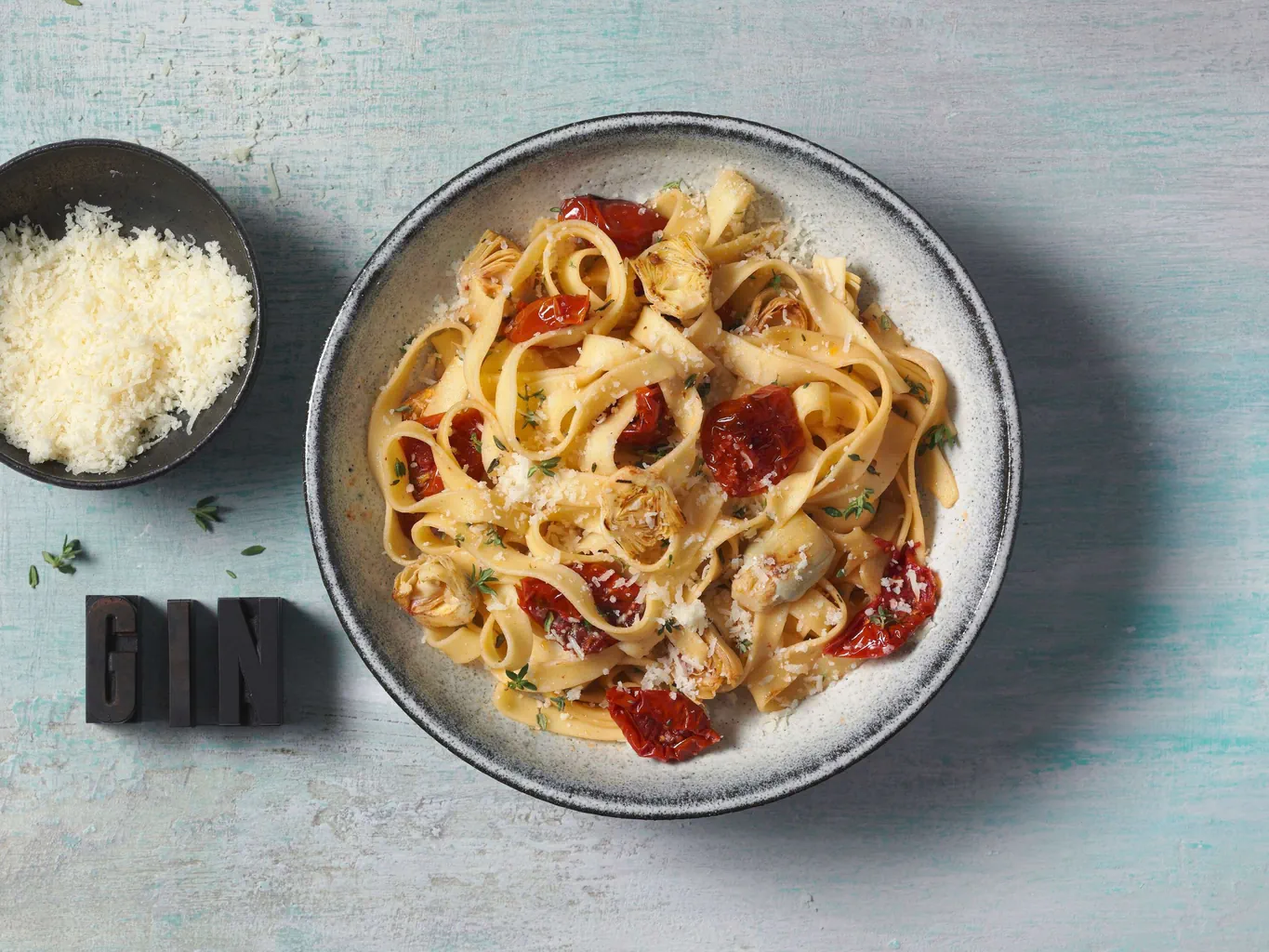 Tagliatelle mit Artischocken und Gin