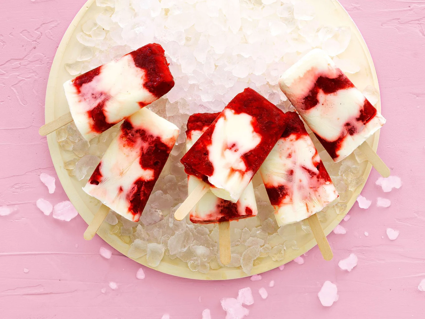 Erdbeer-Rhabarber-Popsicles