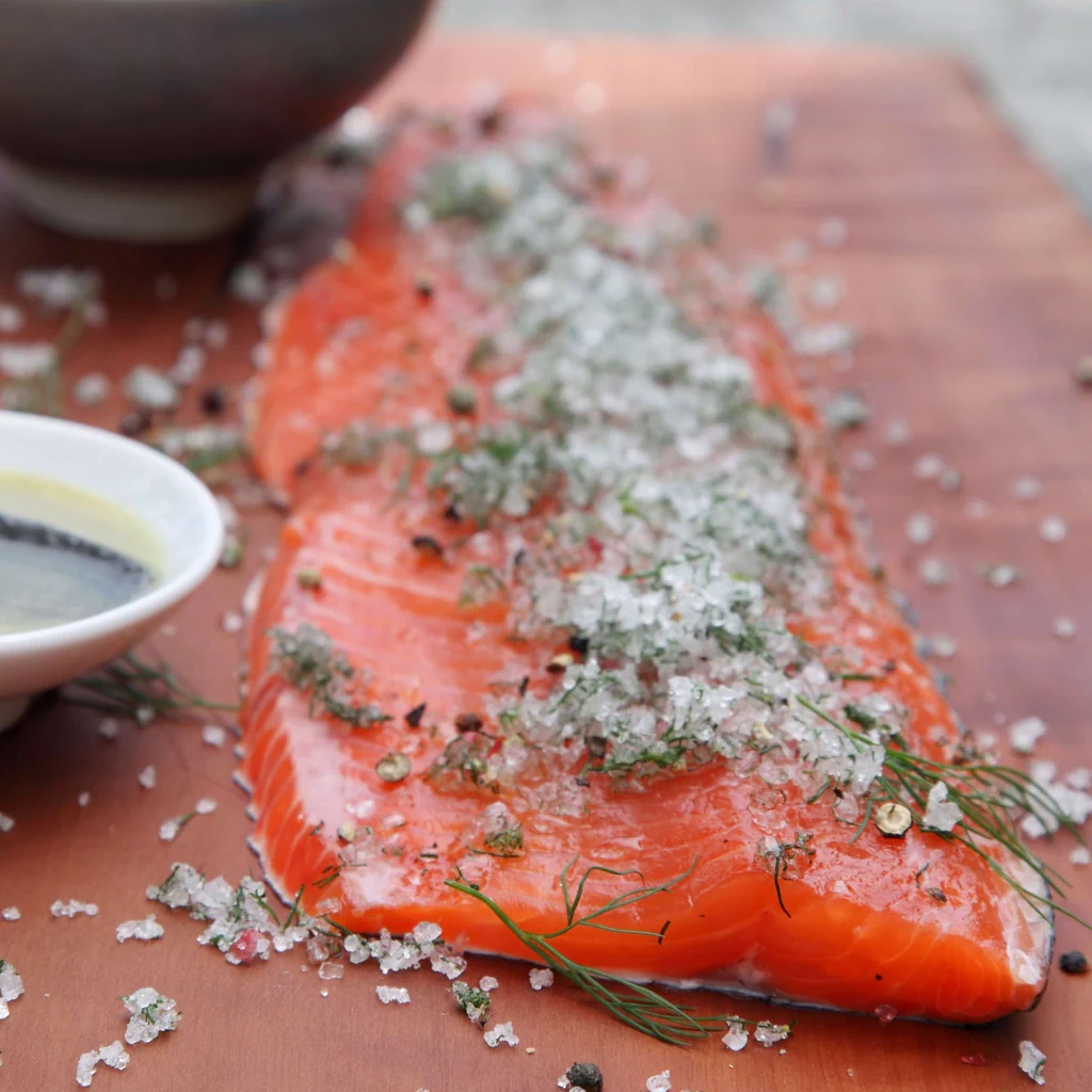 Truite marinée avec sauce miel-wasabi