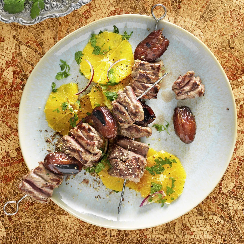 Dukkah-Lammspiessli mit Orangensalat