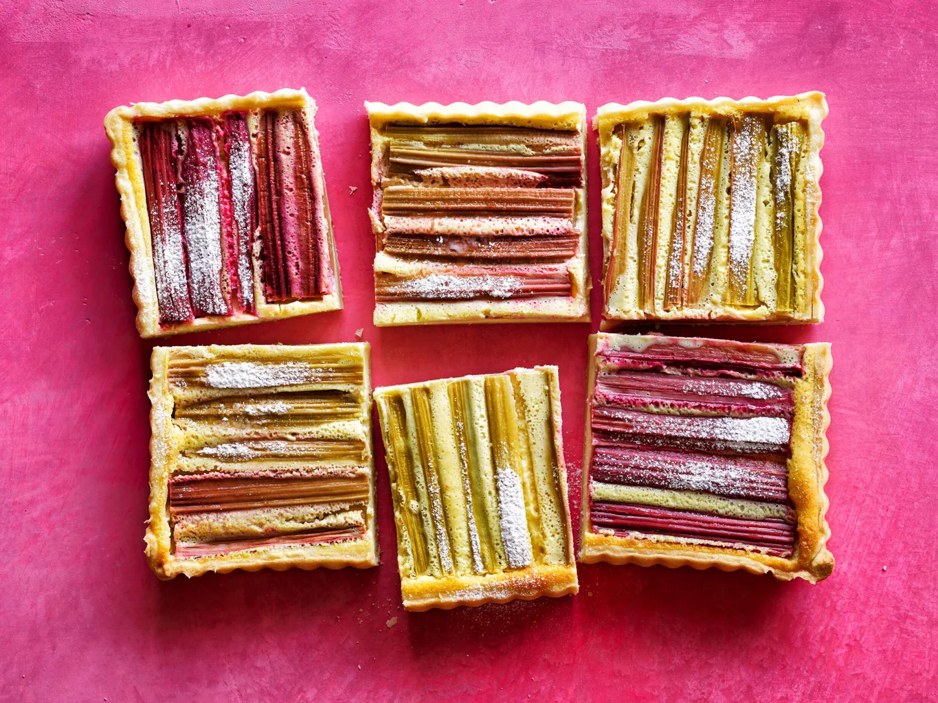 Crostata di rabarbaro alle mandorle