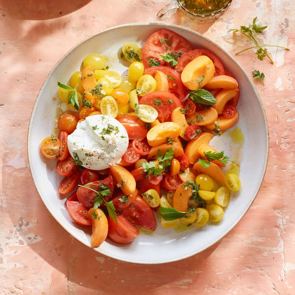 Salade de tomates et d'abricots