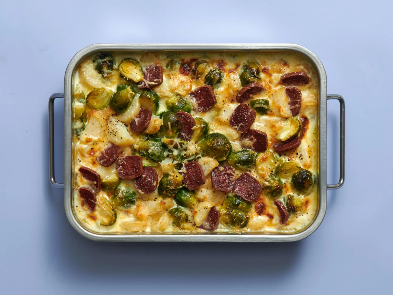 Salsiz-Pastinaken-Rosenkohl-Gratin