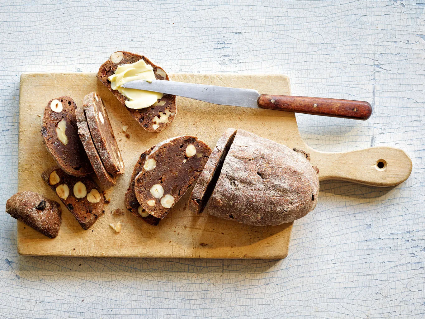 Pain aux poires paysan