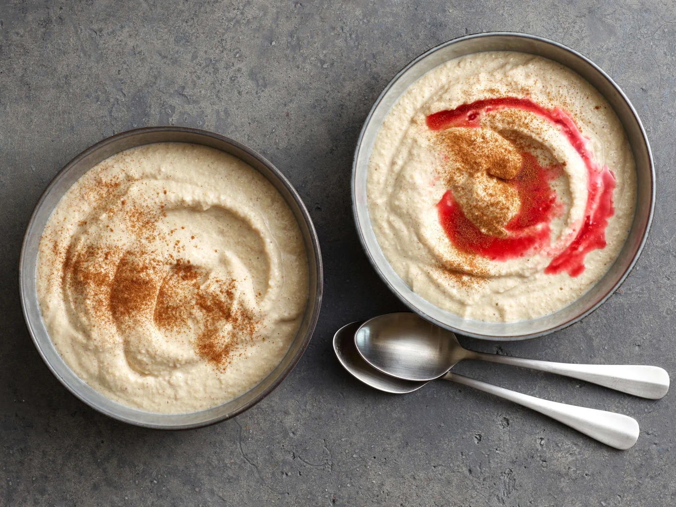 High-Protein-Griesspudding mit Zimt