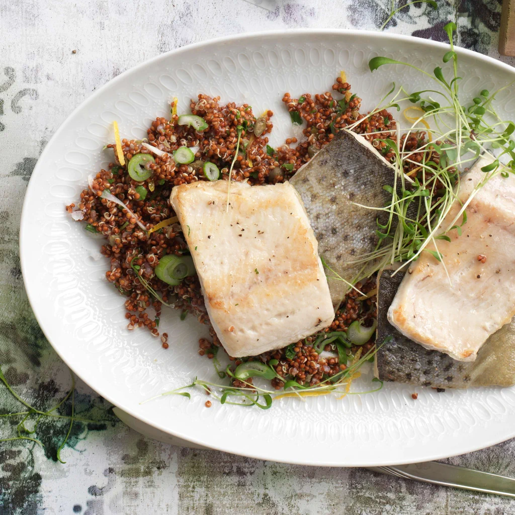 Trota su letto di quinoa