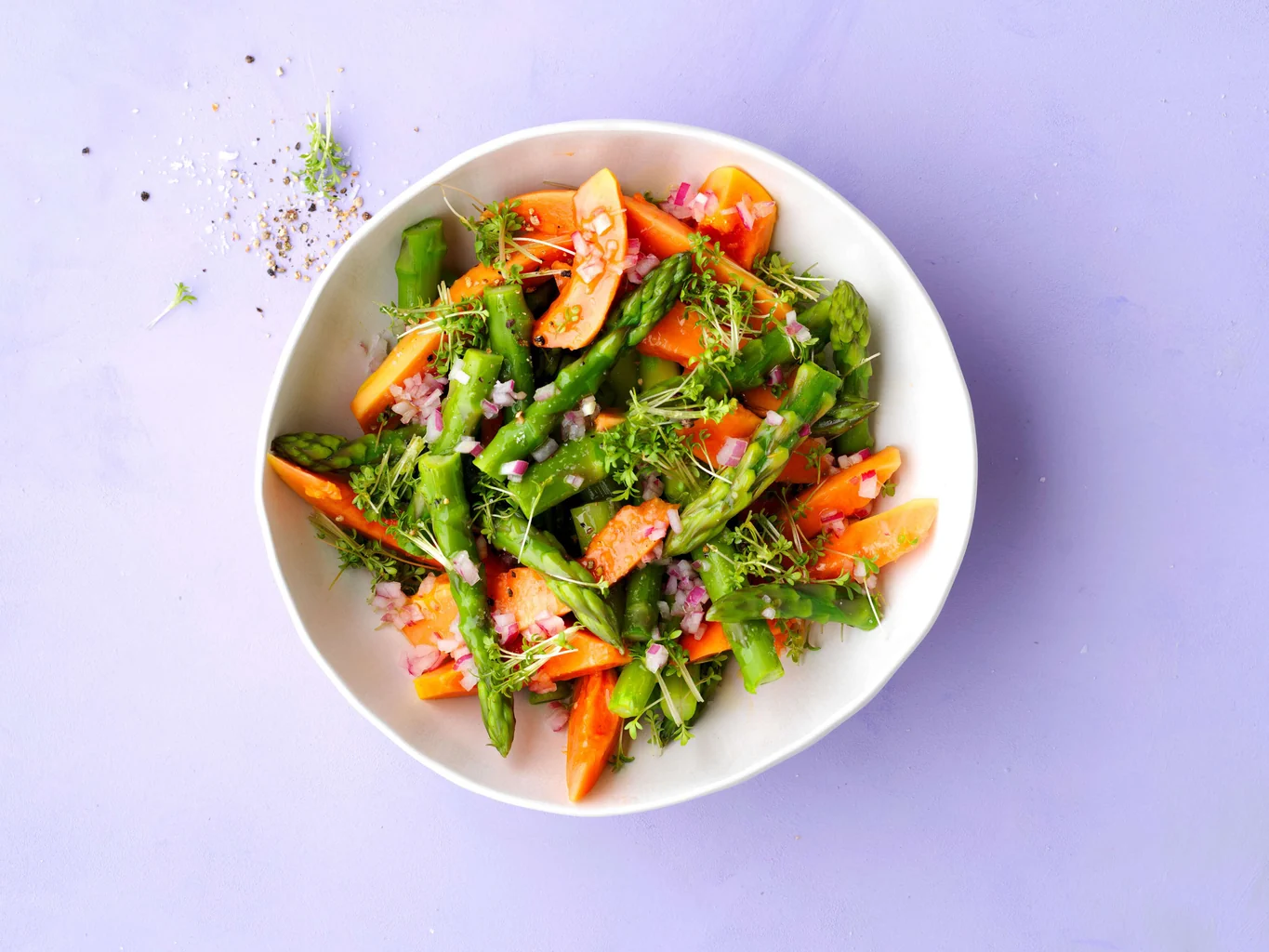 Salade d'asperges à la papaye