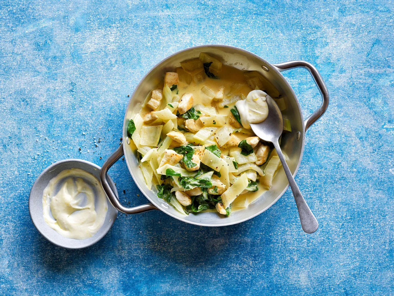 Padellata di pollo e coste