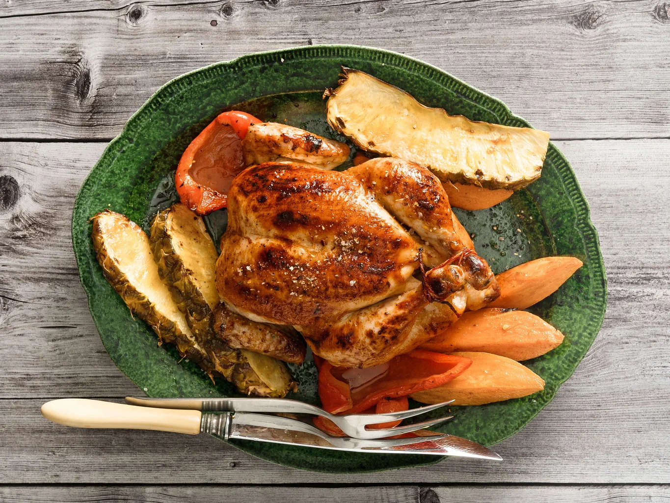 Poulet mit Ananas und Süsskartoffeln