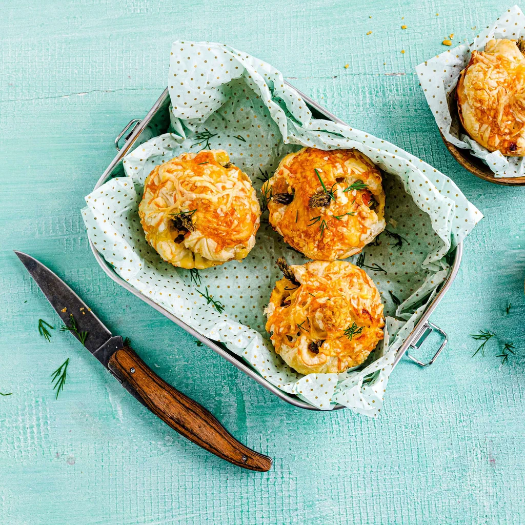Muffins de pâte feuilletée au saumon