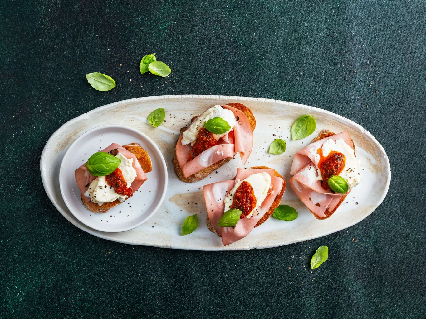 Crostini à la mortadelle