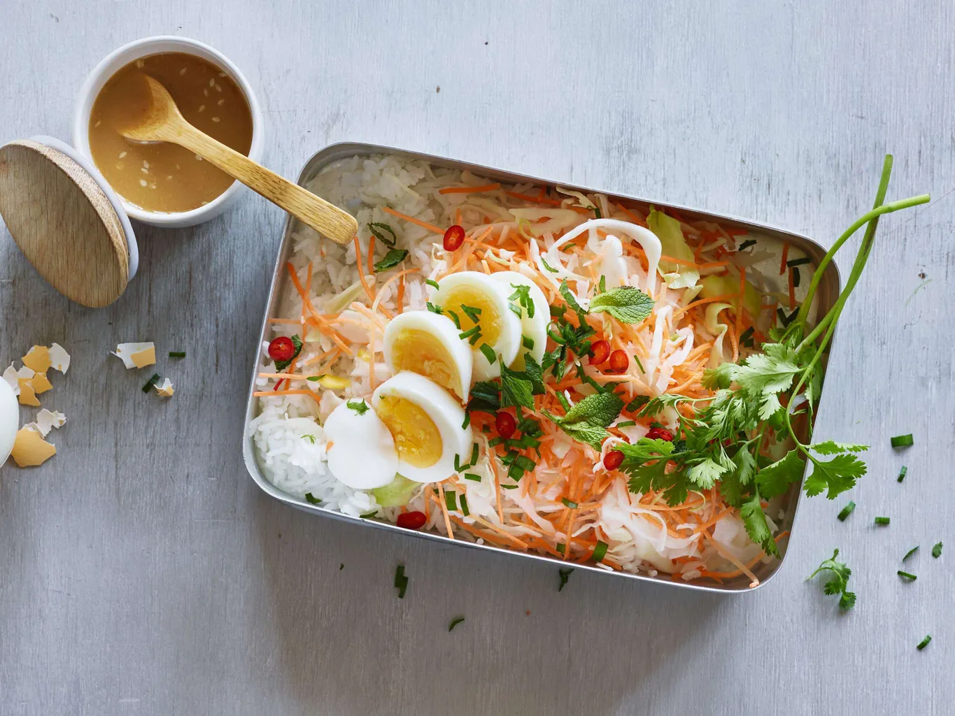 Insalata di riso con uova sode