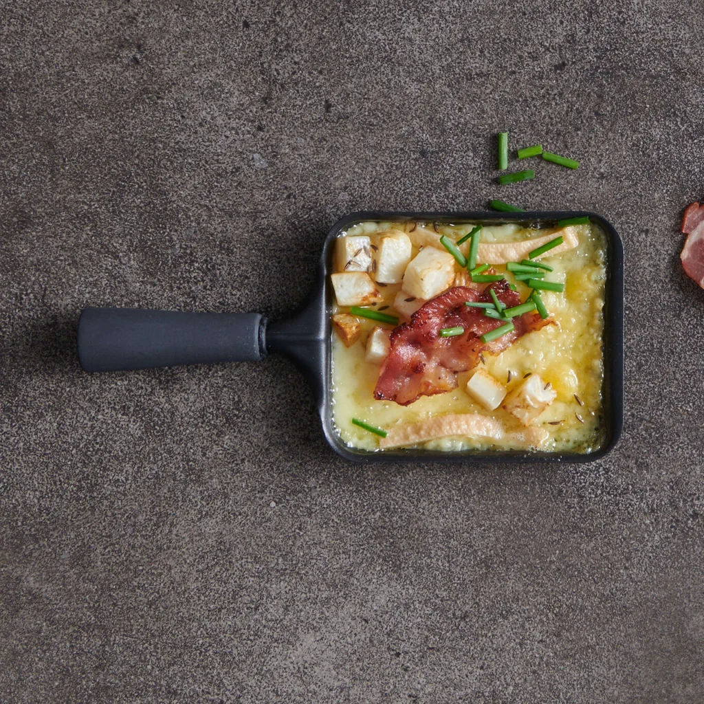 Raclette avec topping au lard et au céleri