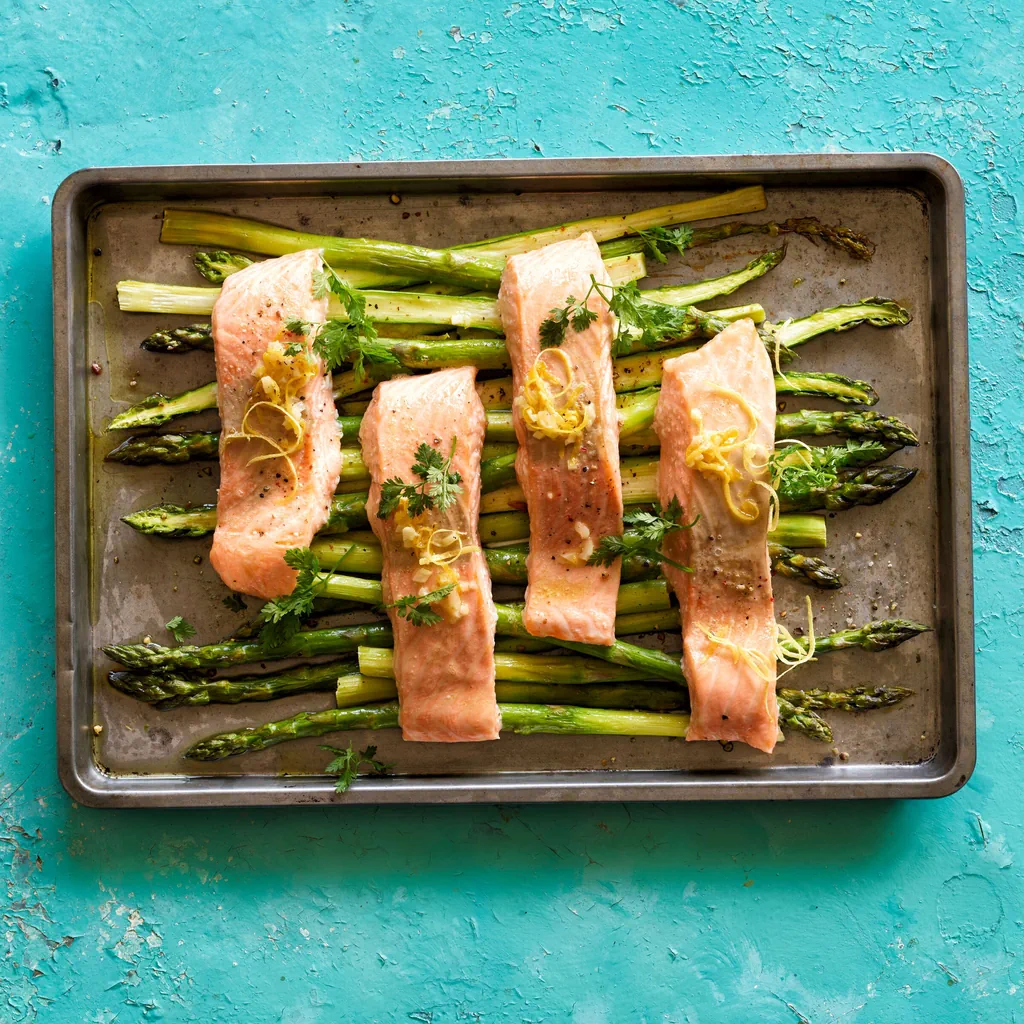 Saumon sauvage sur lit d’asperges