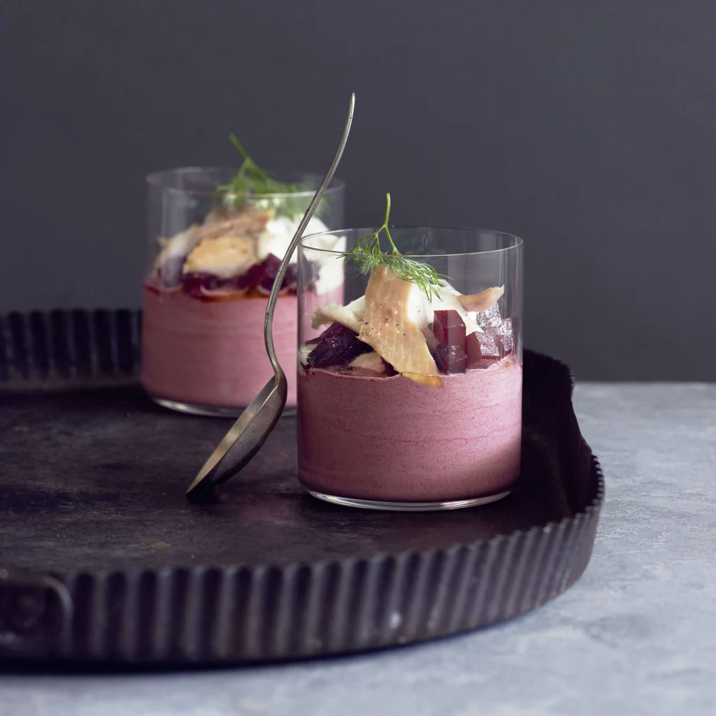 Randenmousse mit geräucherter Forelle