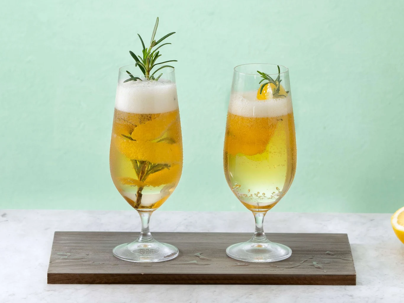 Mocktail alla birra e al sambuco