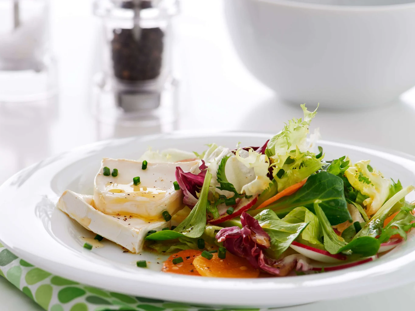 Salade de Pâques au chèvre chaud
