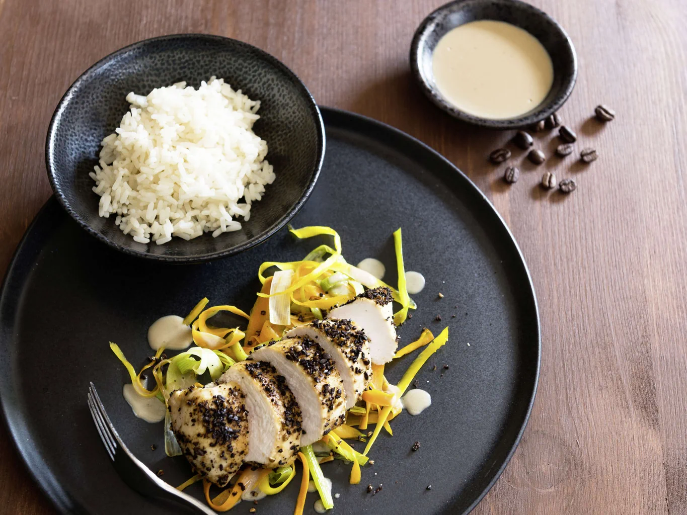 Pouletbrust mit Kaffeekruste und Kaffeesauce