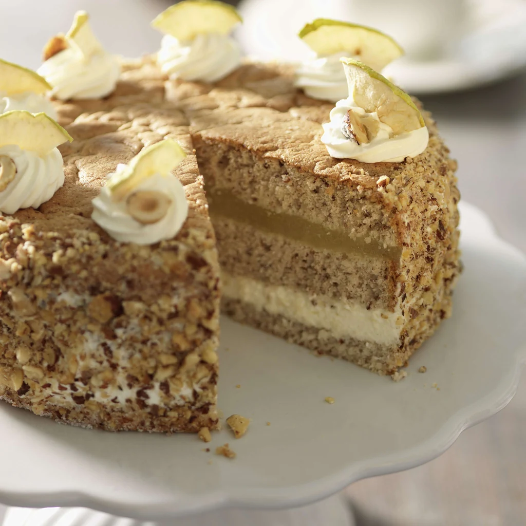 Torta di nocciole e mele