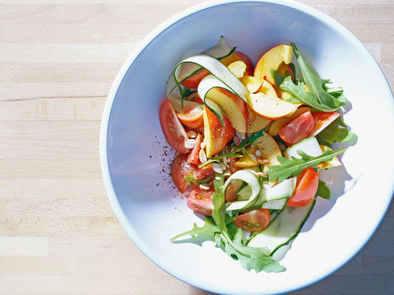 Salade de nectarines et de concombre