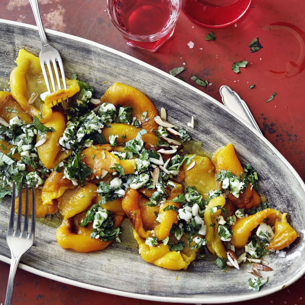 Poivrons rôtis avec fromage aux herbes