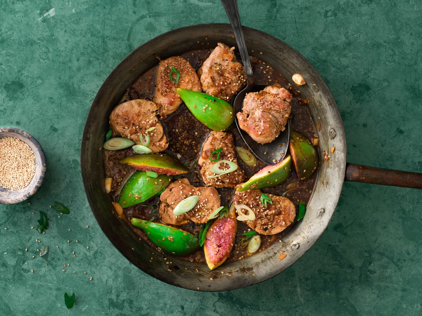 Filet mignon de porc avec figues et sauce au miel