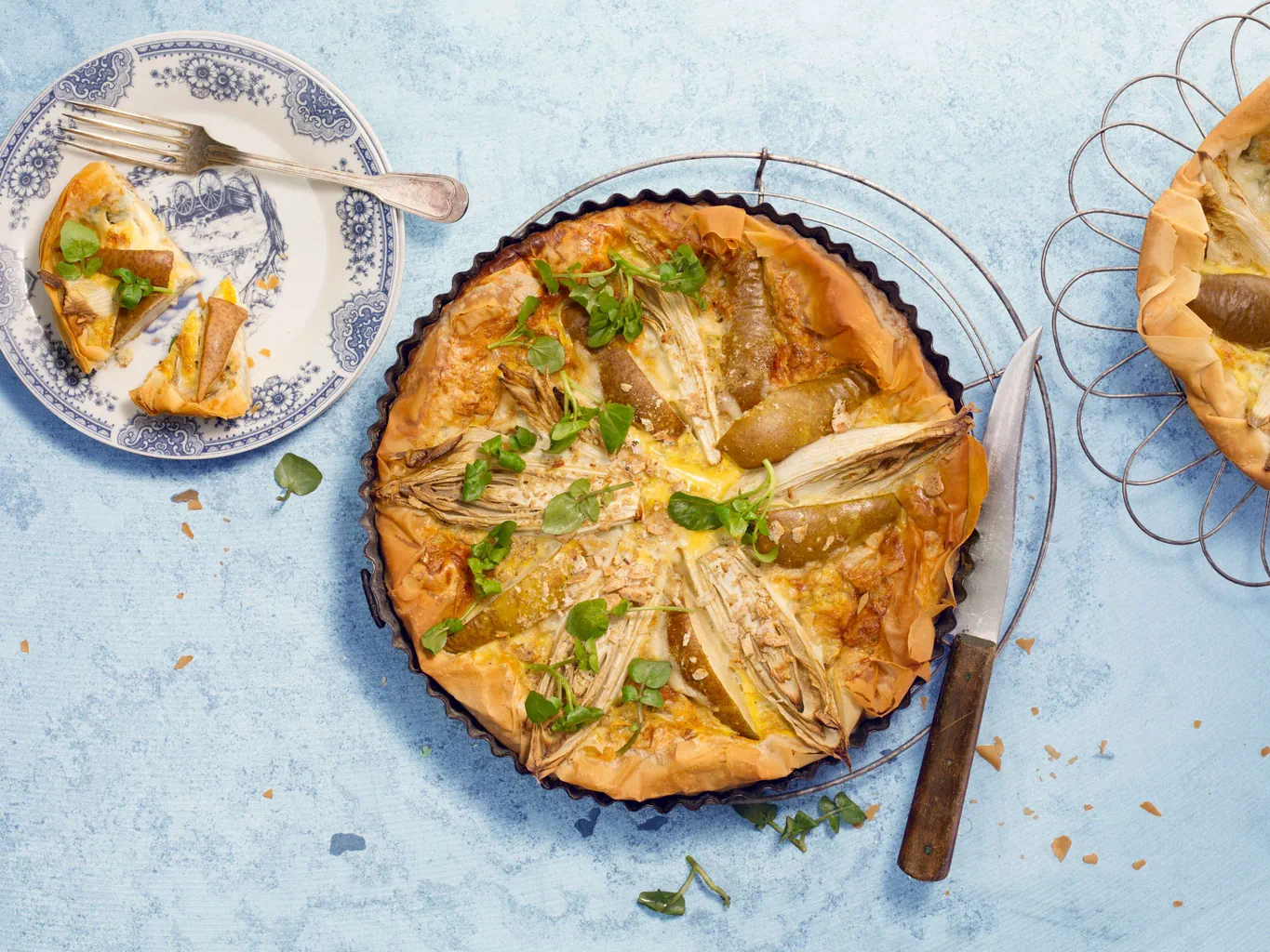Chicorée-Quiche mit Nusscrunch